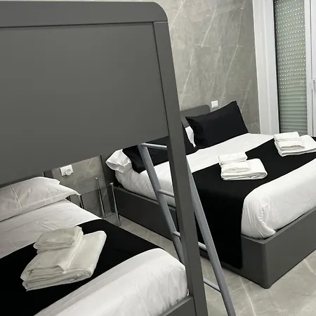 White Elegance Luxury B&B Caserta-2